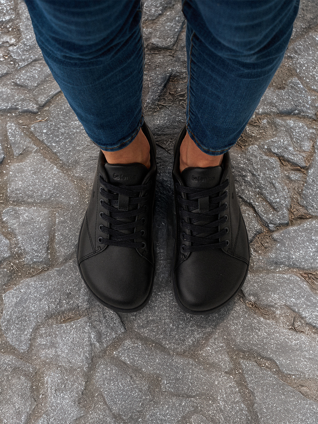 Be Lenka Core - All Black Bärfooties