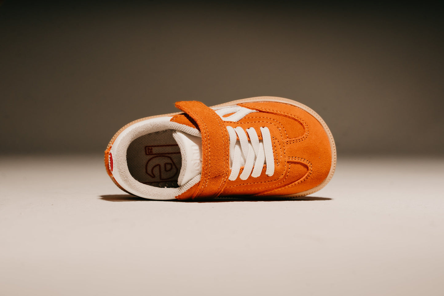 Lejan One - Orange Bärfooties